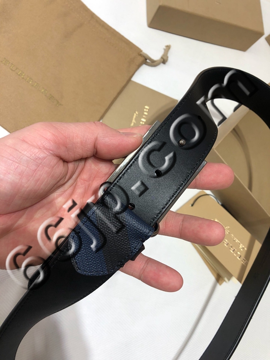 バーバリーベルト着用イメージ